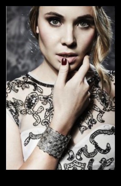 סנוור בסגנון אוסף צמידים שיגדירו את המראה המיוחד שלך 4 לסנוור בסטייל: צמידים שמגדירים את המראה המיוחד שלך