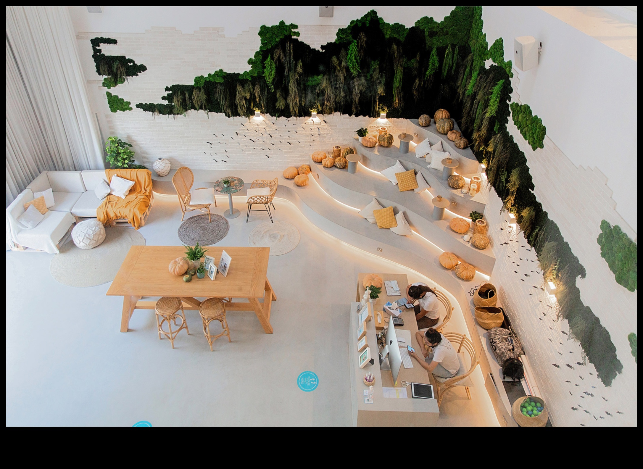 אלגנטיות אומנותית: גלה את המורכבות של קישוטים בעבודת יד