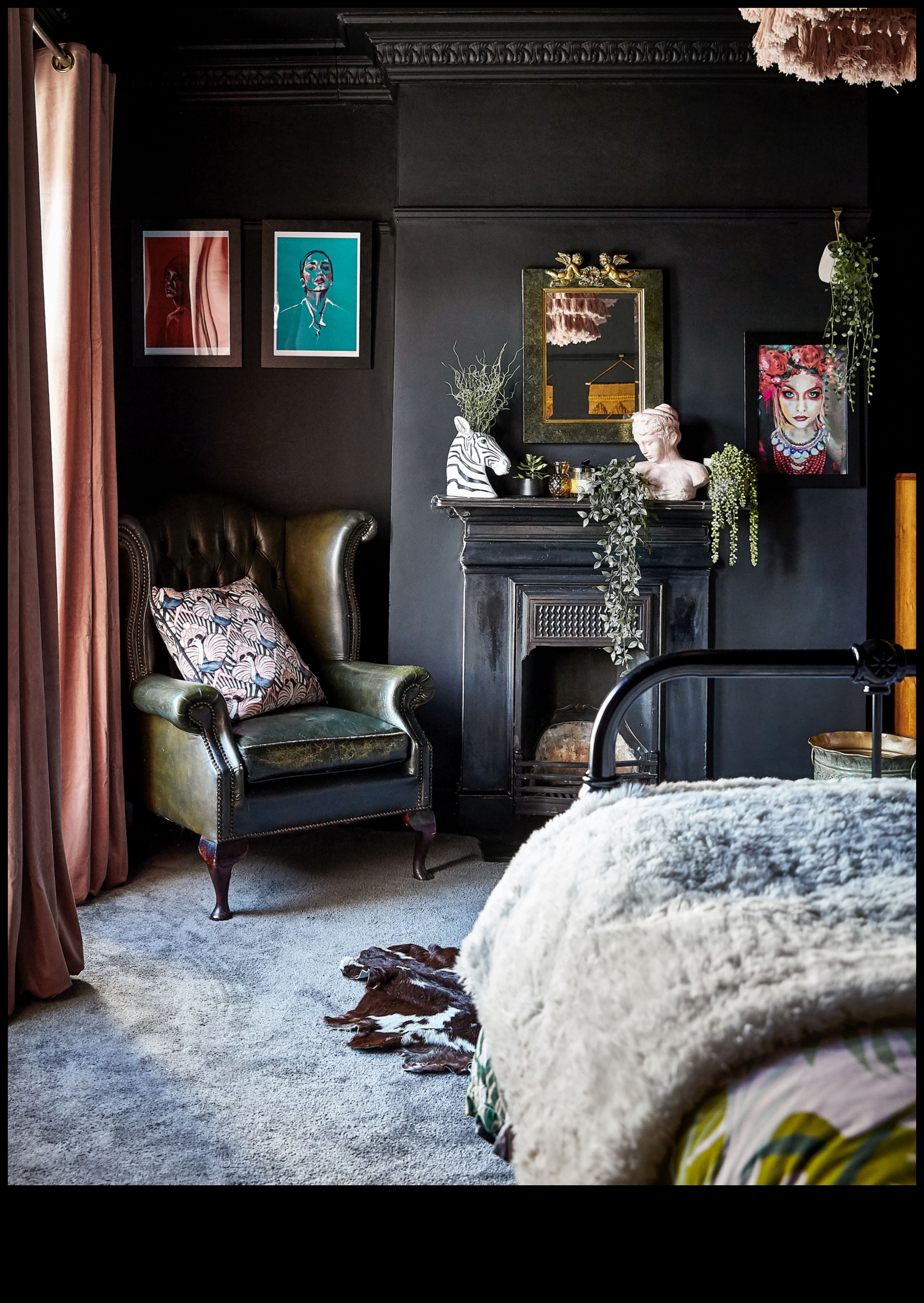 עיצוב בית גותי השראה כהה ודרמטית 5 השראה לעיצוב הבית בסגנון גותי