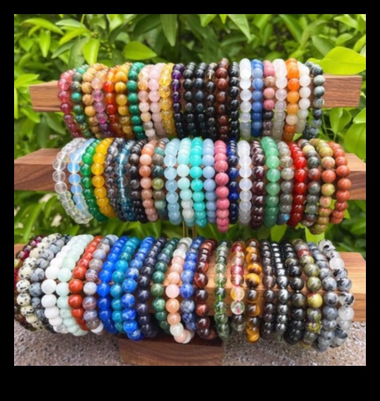 Crystal Cascade אוסף מדהים של צמידים להתקשט בהם 1 מפל קריסטל: התקשטו במפל של צמידי הקריסטל שלנו