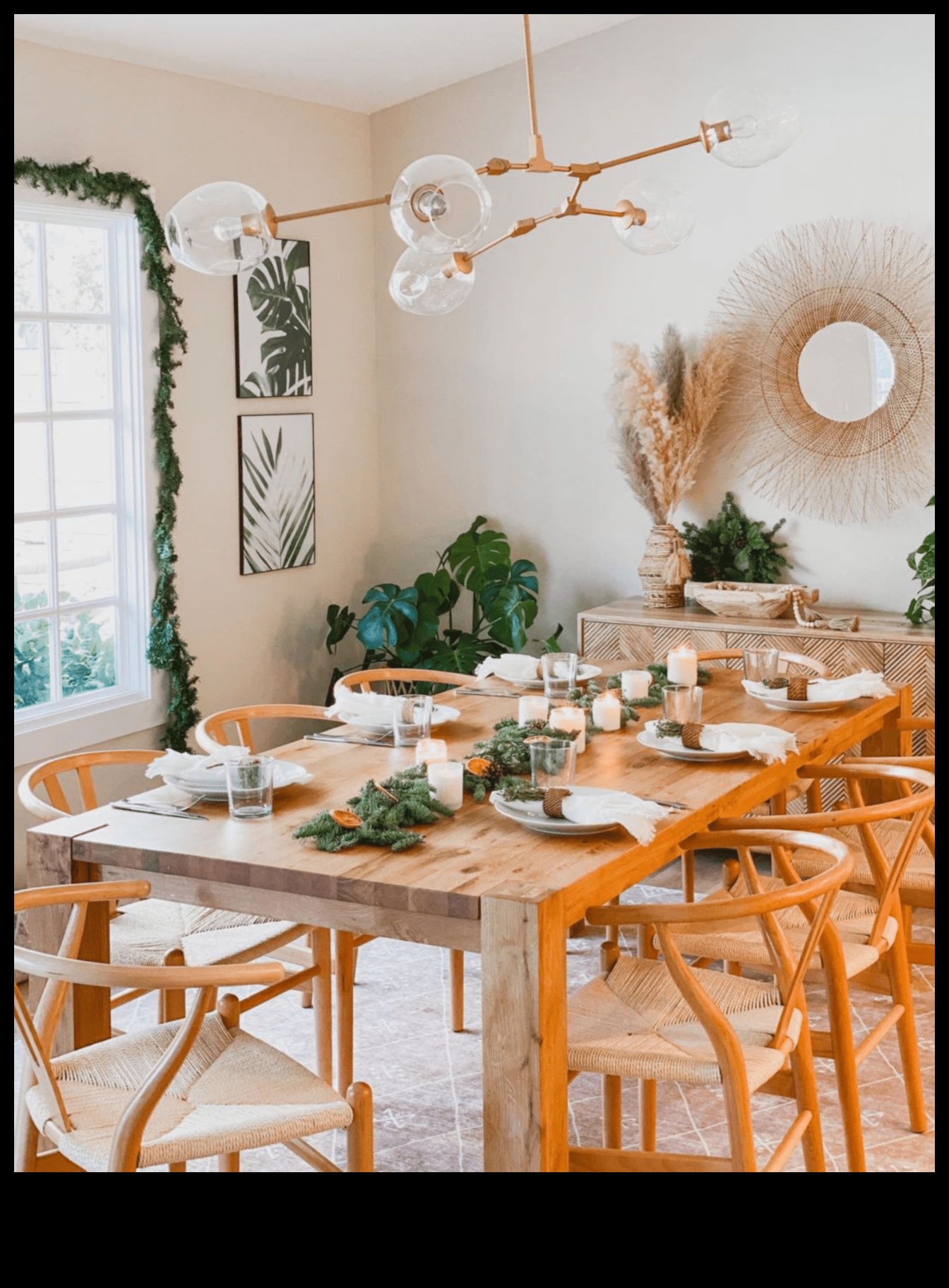 עיצוב חדר אוכל בהשראת בוהמית עם צבעים נועזים